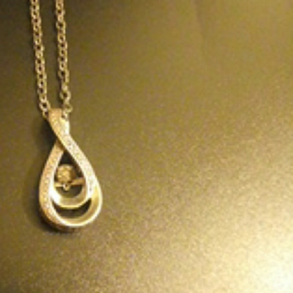 Sterling Silver Charm w/ necklace - Picture 1 of 4